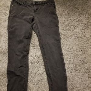 Vera Wang skinny jeans
